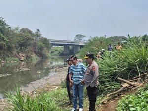 Geger Mayat Tanpa Identitas Ngambang di Sungai Citarum