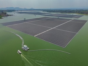 Pengusaha Ungkap Tantangan Pemerintah Geber PLTS