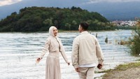 Momen Romantis Puteri Modiyanti Anak Tommy Soeharto Dilamar di Danau Kawaguchiko