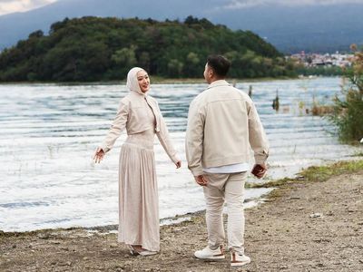 Momen Romantis Puteri Modiyanti Anak Tommy Soeharto Dilamar di Danau Kawaguchiko