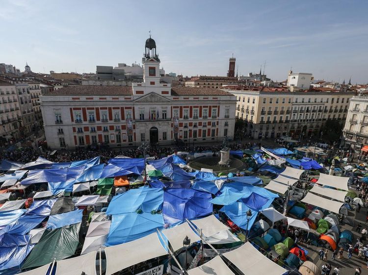 Ribuan Warga Protes Krisis Perumahan, Tenda Penuhi Puerta del Sol Madrid