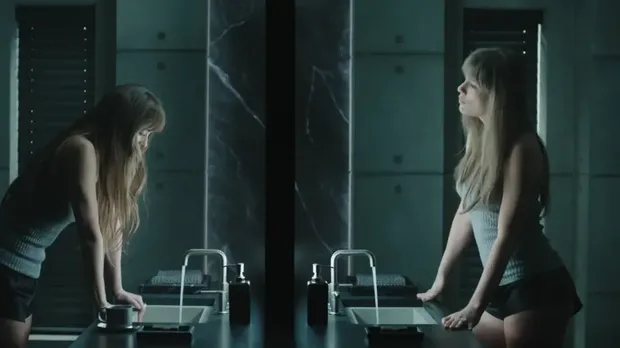 Taylor Swift dan Dakota Johnson di MV 'Patient Zero'
