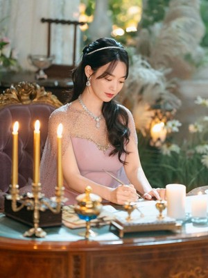 Aura Mempesona Shin Min Ah di The Remarried Empress