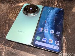 Menggenggam Smartphone Lipat Anyar Vivo X Fold 6 di Shanghai