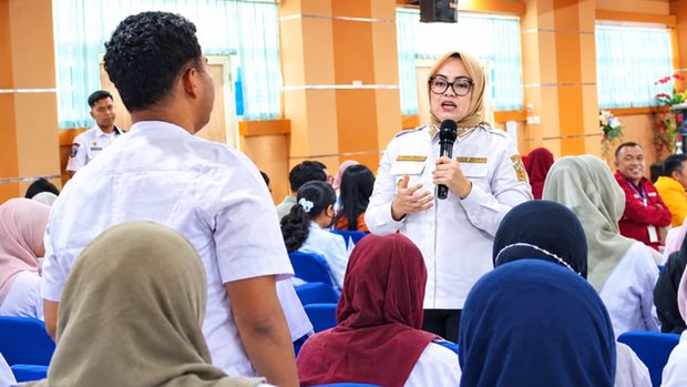 Walkot Kendari Siska Karina Imran menandatangani MoU dan PKS dengan Universitas Muhammadiyah Kendari. (Dok. Istimewa) Walkot Kendari Siska Karina Imran menandatangani MoU dan PKS dengan Universitas Muhammadiyah Kendari.