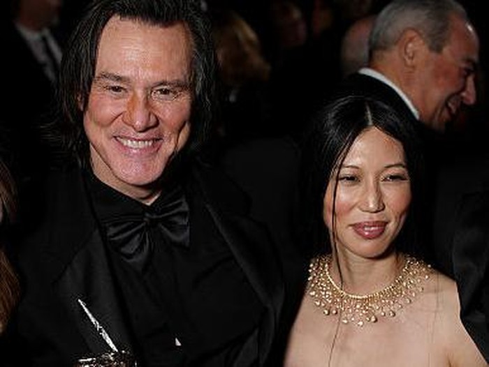 PARIS, FRANCE - FEBRUARY 26: Jane Erin Carrey, Jim Carrey, Min Ah and Jackson Riley pose during the 51st Cesar Film Awards at LOlympia on February 26, 2026 in Paris, France. (Photo by Francois Durand/Getty Images)