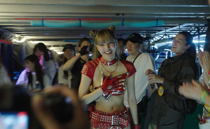 Adegan dalam film dokumenter Always LALISA.