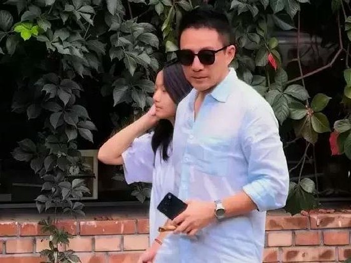 Anak Barbie Hsu, Hsi Yue