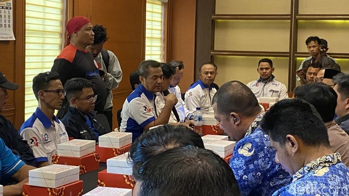 Audiensi buruh dengan Pemprov Jatim di Kantor Gubernur Jatim.