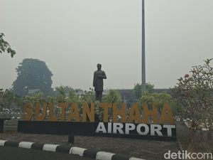Kabut Asap Ganggu Penerbangan di Jambi, 3 Maskapai Terdampak