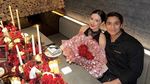 Billy Syahputra Asyik Makan Sate hingga Cicip Makanan Belarus bareng Istri