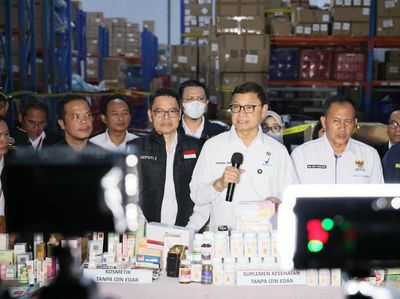 Penampakan Gudang Skincare-Suplemen Ilegal di Tangerang Temuan BPOM, Nilainya Capai Rp 25 M!