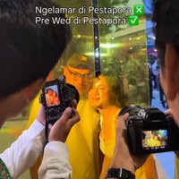 Viral Anti Mainstream, Pasangan Ini Buat Foto Prewedding Santai di Pestapora
