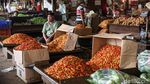 Dari Cabai hingga Terong, Harga Sayuran Merangkak Naik di Pasar Kramat Jati
