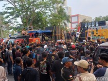 Demo Sopir Truk di Surabaya Sejak Kemarin Akhirnya Bubar