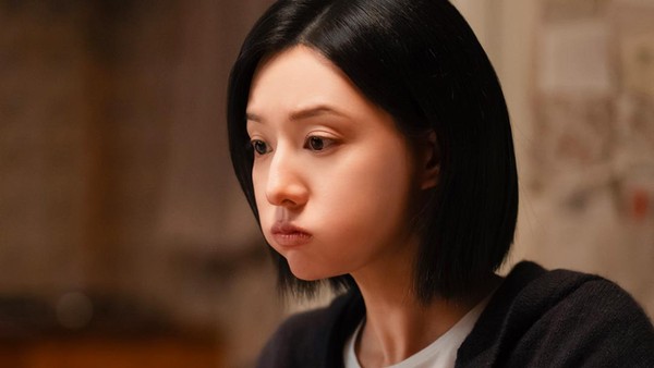 Potret Kim Ji Won di Doctor X, Berantas Korupsi Juga Butuh Makan