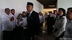 Hari Pertama Jadi Menlu, Arrmanatha Nasir Dapat Sambutan Meriah
