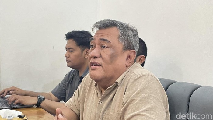 Juru Bicara Owner Kapal Virgo Transport 8, Simson Fransiscus Rihi. (Khairun Nisa/detikKalimantan)