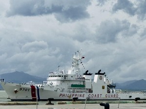 Tegang! Filipina Kirim Kapal-Pesawat Usir Kapal China di Lepas Pantainya