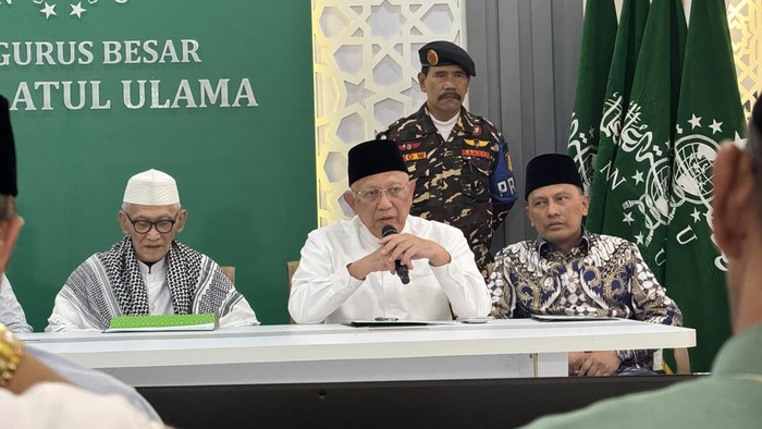 Ketua Umum Pengurus Besar Nahdlatul Ulama (PBNU), KH Abdul Hakim Mahfudz atau Gus Kikin (Adhfar/detik)