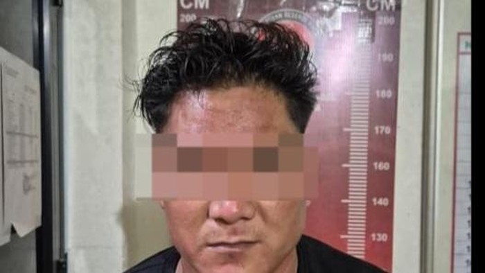 Kurir sabu yang diamankan polisi di Muratara