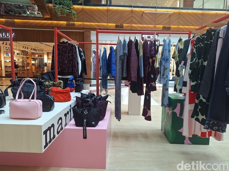 Pembukaan toko marimekko di Indonesia.