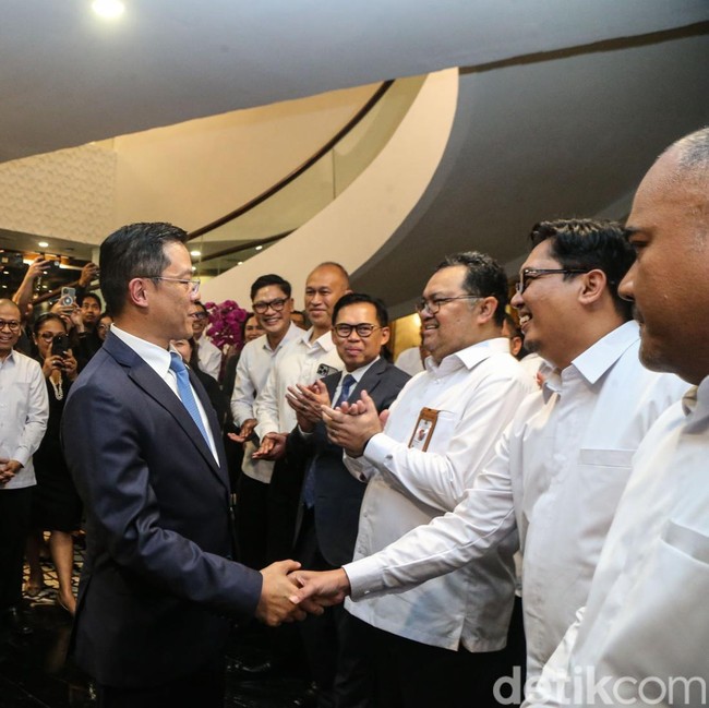 Naik Kelas Jadi Menko, Sugiono Disambut Selamat Pak Menko di Kemlu
