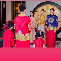 Selain menggelar pesta internasional, perayaan cinta mereka juga dimeriahkan dengan prosesi tradisional. Foto: Instagram @mingxi11