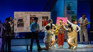 Saat Perjuangan Kaluna Home Sweet Loan Berubah Menjadi Drama Musikal