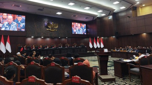 Sidang gugatan nomor perkara 01/PHPU.PRES-XXIV/2026 terkait ijazah Gibran Rakabuming Raka berlangsung di gedung Mahkamah Konstitusi (MK), Kamis (1/10/2026) malam.