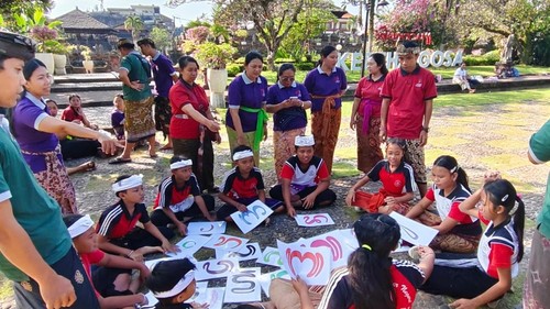 Siswa SDN di Klungkung mengikuti program BBM di Museum Semarajaya Klungkung, Bali. (Istimewa)