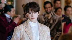 Prince Charming Vibe! Potret Lee Jong Suk di The Remarried Empress