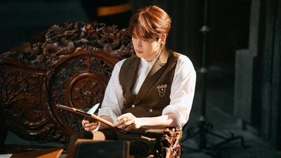 Prince Charming Vibe! Potret Lee Jong Suk di The Remarried Empress