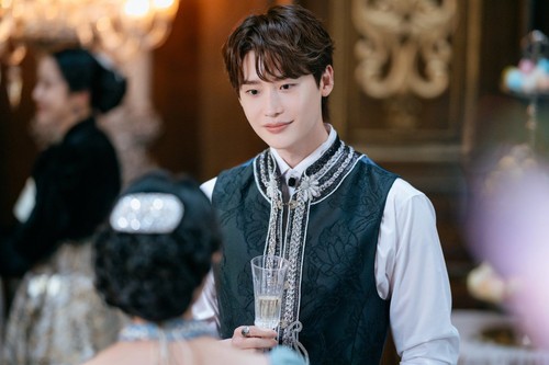 Adegan dalam drama Korea The Remarried Empress.