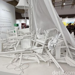 Endry Pragusta Pamer Karya Instalasi Perahu Rakit di Art Jakarta 2026