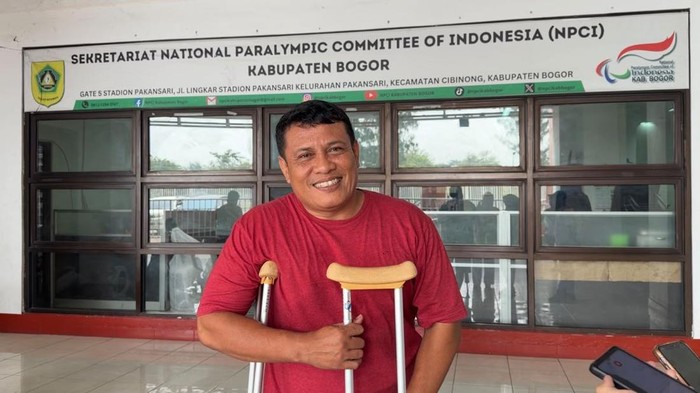 Atlet angkat berat Bogor.