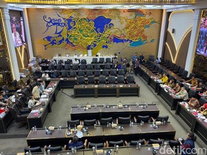 Baleg Rapat dengan DPRD DKI Bahas Usul Revisi UU DKJ Masuk Prolegnas Prioritas