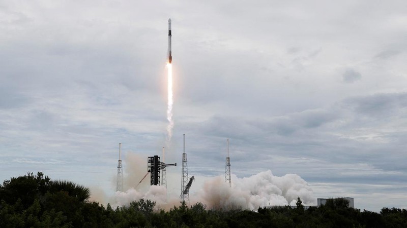 A SpaceX Falcon 9 rocket and Dragon spacecraft lifts off on NASA's Crew-13 mission to the International Space Station, carrying NASA astronauts Jessica Watkins, Luke Delaney, Canadian Space Agency astronaut Joshua Kutryk and Russian cosmonaut Sergey Teteryatnikov at the Cape Canaveral Space Force Station in Cape Canaveral, Florida, US, October 1, 2026. REUTERS/Philip Scott Andrews