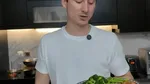 Disebut Suami Idaman, Nino Fernandez Jago Masak Nasi Goreng hingga Steak