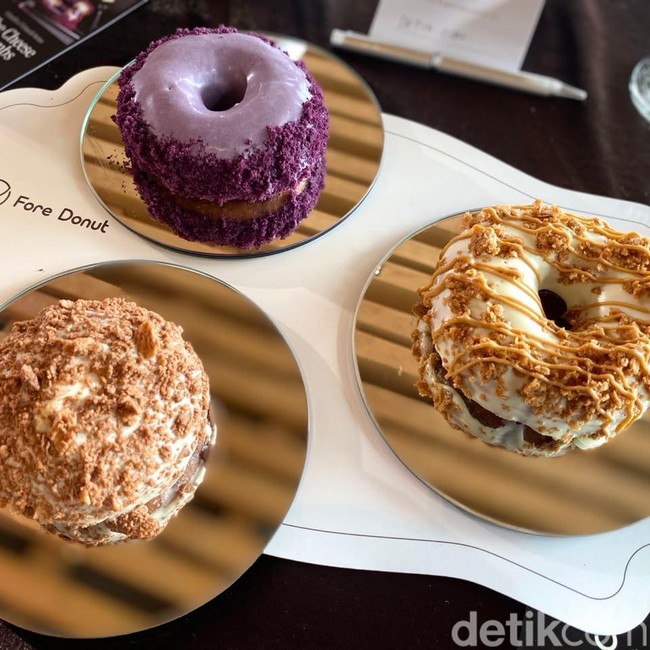 Kekinian! Kreasi Donat Labu Kacang hingga Ube yang Manis Legit