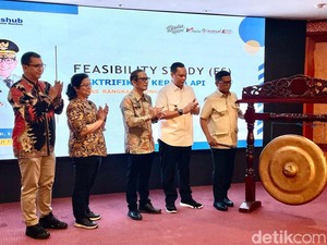 Gubernur Banten Dorong Percepatan KRL Green Line Diperpanjang Sampai Merak