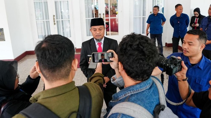Gubernur Sulsel Andi Sudirman Sulaiman.
