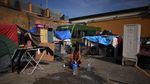 Hari-hari Migran di Hunian Darurat Ceuta