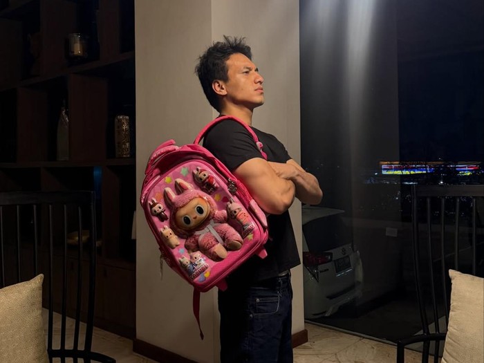 Jefri Nichol bantah main dating app.