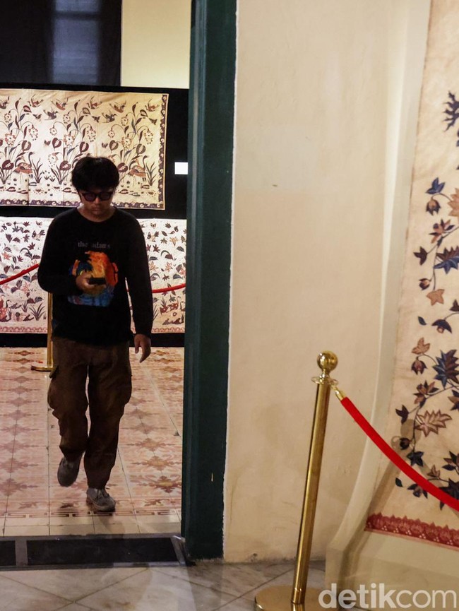 Jejak Keindahan Batik Jawa Tengah Hadir di Museum Tekstil Jakarta