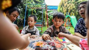 Merayakan Hari Batik Lewat Goresan Cilik