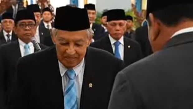 Nama cendekiawan M Quraish Shihab hingga tokoh perempuan Sinta Nuriyah Wahid masuk dalam keanggotaan Dewan Pertimbangan Presiden.