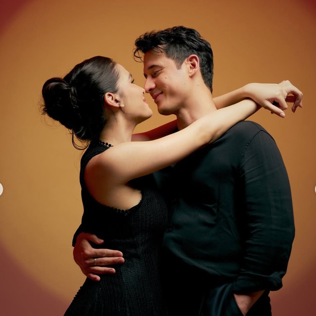 8 Foto Mesra Nino Fernandez & Steffi Zamora yang Sedang Jadi Sorotan