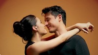 8 Foto Mesra Nino Fernandez & Steffi Zamora yang Sedang Jadi Sorotan