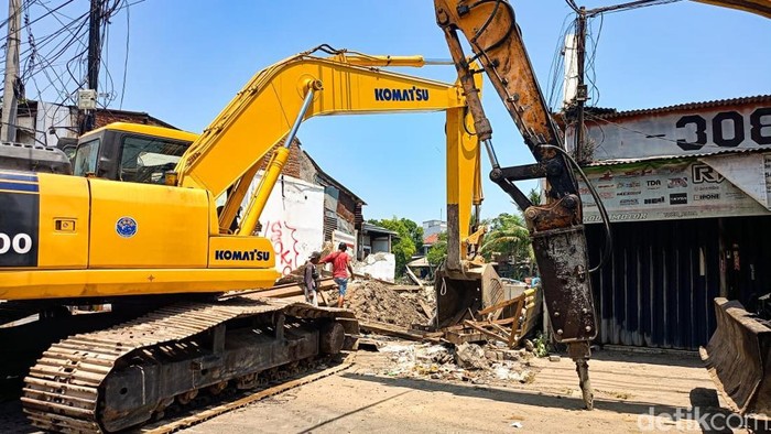 Proyek rumah pompa di Ketintang Surabaya